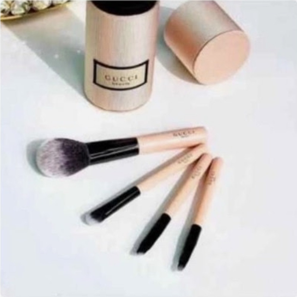 Gucci Blush Pink Makeup Brush Collection - Picture 3 of 5
